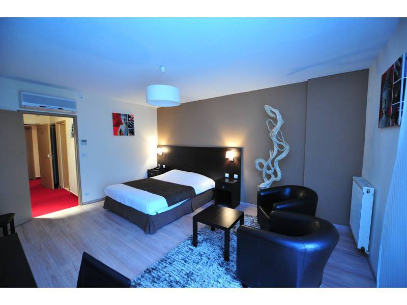 Chateau Du Clos De La Ribaudiere - Teritoria Hotel 4*